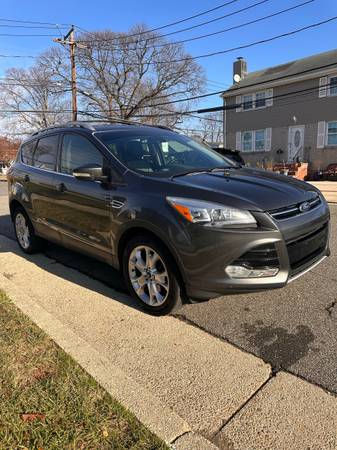 2015 Ford Escape Titanium Sport Utility - $8,900 (Hempstead)63654716138625122