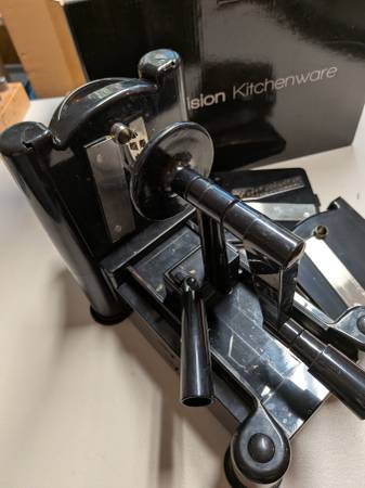 Vegetable spiralizer 1