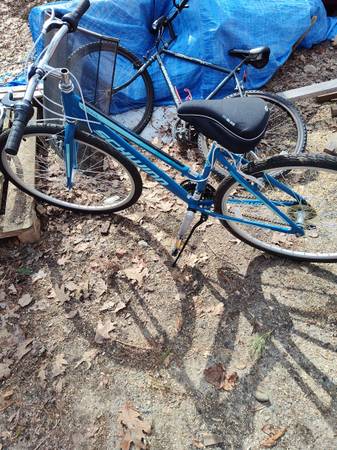 700 C Schwinn 18 spd pathway 1