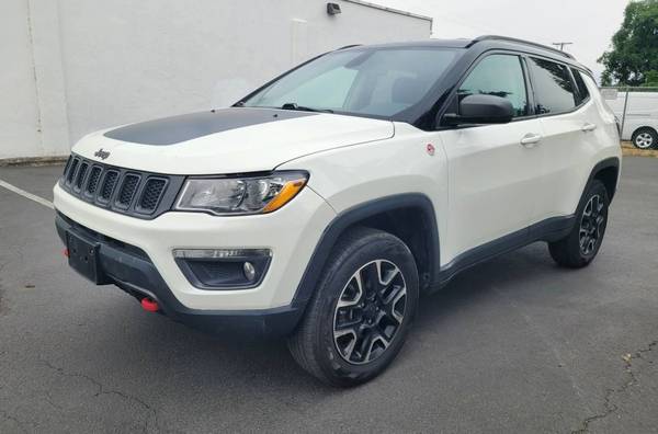 2020 Jeep Compass Trailhawk 1