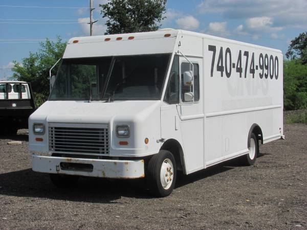2008 Freightliner MT45 CHASSIS POSSIBLE - Photo 3