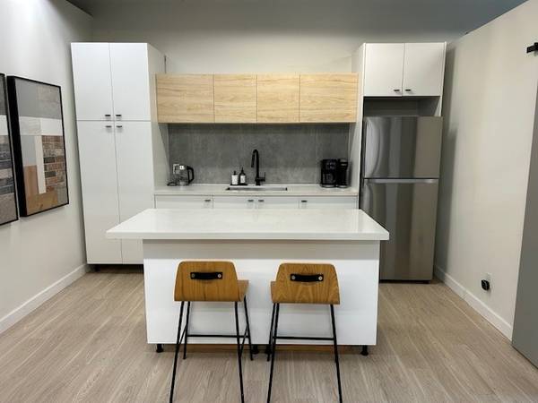 Modern White Complete Kitchen 1