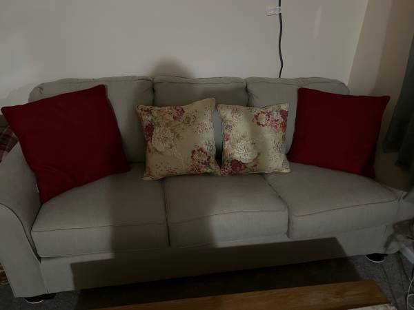 Microfiber Sofa Beige material in Excellent Condition 1