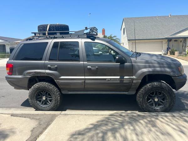 Jeep grand cherokee overland 4x4 off road - $6,500 (San Diego)63470063560577121