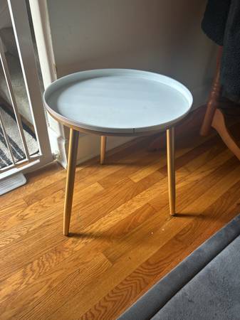 Side table round 1