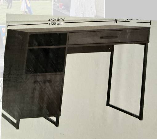 New computer desk/ table 1