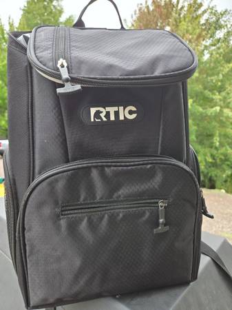 RTIC backpack cooler 1