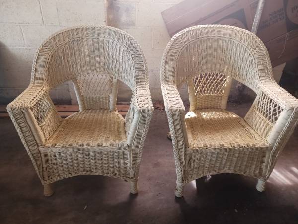 2 Wicker Chairs 1