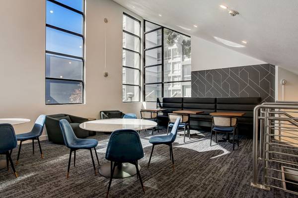 $2,105 / 1br - 650ft2 - Don't Miss Out On 3-Months Off! (oakland lake merritt / grand)63790122168963123