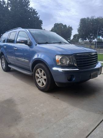 2007 Chrysler aspen 1