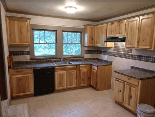3 Bedroom Home with Shop on Huge Lot for Rent 1