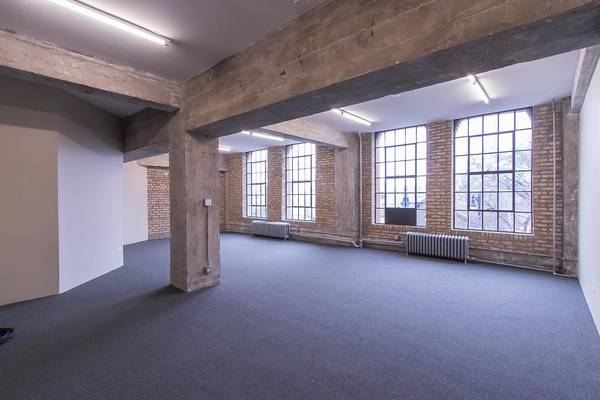 $1,450 / 965ft2 - Sunlit Loft with Exposed Brick for Studio or Office (1945h-300) (Pilsen East)63918414813570120