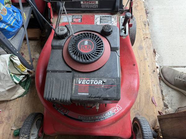 Vector Lawn Mower 1