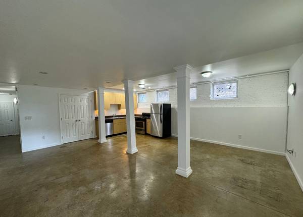 $2,800 / 2br - NO FEE> Eastie garden level 2 bed 2 bath. W/D in unit (East Boston)63810013012227121