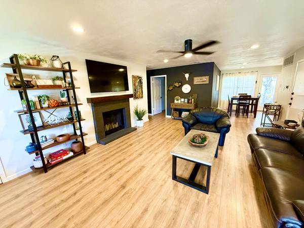 FULLY FURNISHED Georgetown Home Away From Home. Close to Lake Georgeto 1