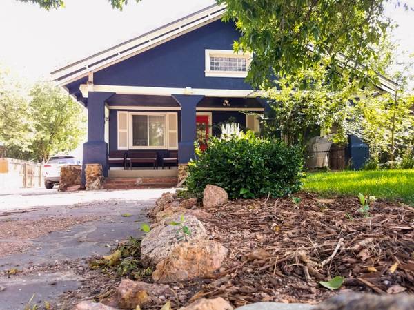 $2300.00 / 3br - 1824ft2 - Ivywild Home Available OCT 1st63686763839745121