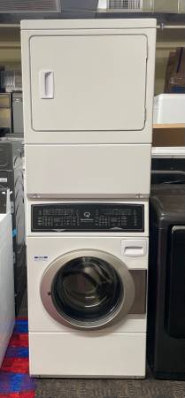 Speed Queen 27” Stackable washer and dryer Electric 1