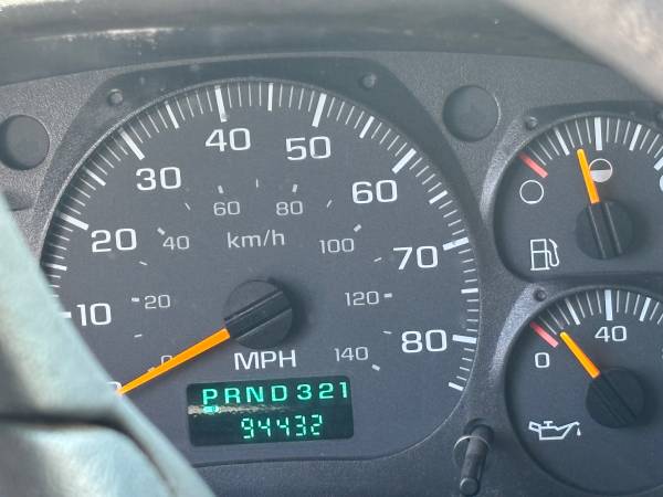2005 GMC C5500 14’ - Photo 3