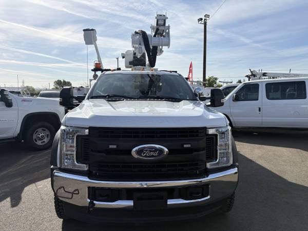 2017 Ford F-550 4x4 Altec - Photo 4