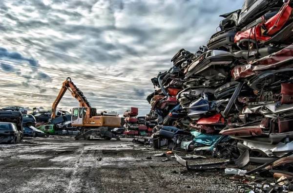 Buying JUNK vehicles 1