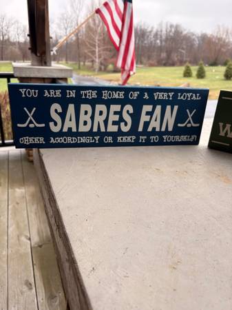 SABRES SIGNS 1