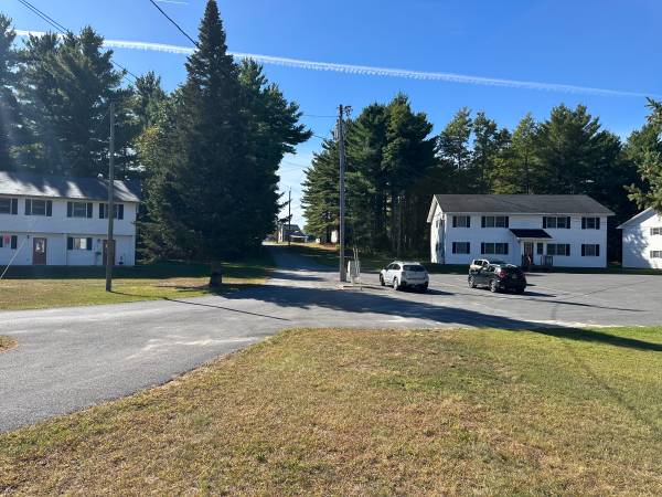 $1,295 / 2br - 1150ft2 - Apartment for rent (Peru, NY)63833986507009120