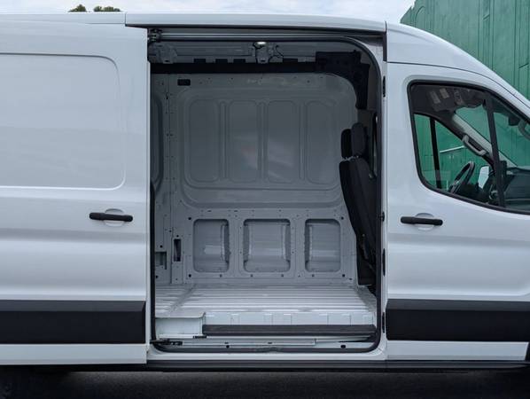 2023 Ford E-Transit 350 Long - Photo 10