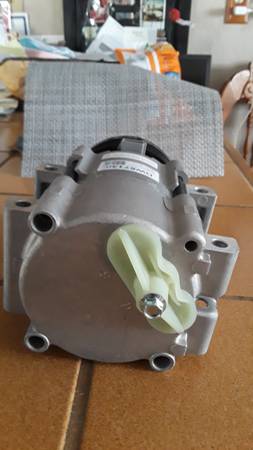 FORD/Merc  AC comp 1