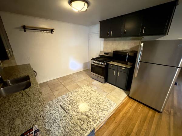 $1650.00 / 3br - 1268ft2 - Charming 3 Bed Home in Tulsa | 1.5 Bath | Available 09/01 | $1650/mo63982126178435123