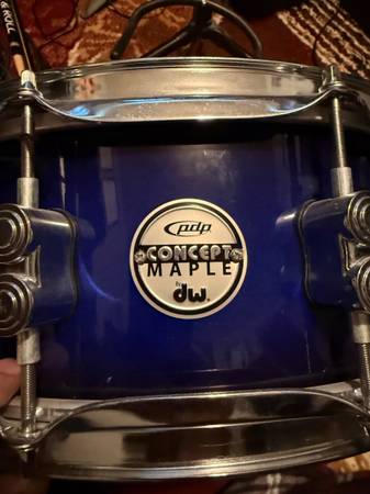 PDP by DW 14" CONCEPT MAPLE ROYAL BLUE to BLACK BURST SNARE DRUM $160 1