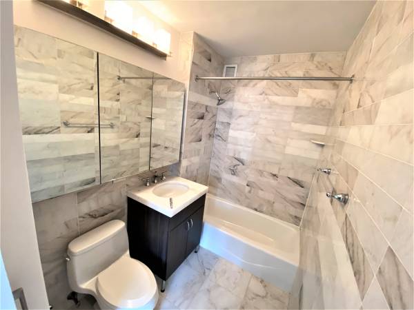 $7,300 / 2br - 975ft2 - NO FEE 2BR/2BA  APT*DW/LAUNDRY IN- UNIT*NEAR 1,2,3,A,C,E,N,R,Q,S Train (Midtown West)63942978573314124