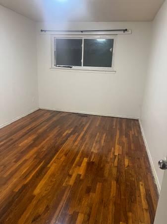 SPACIOUS APARTMENT 1