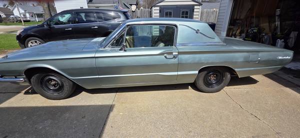 1966 Ford Thunderbird 1