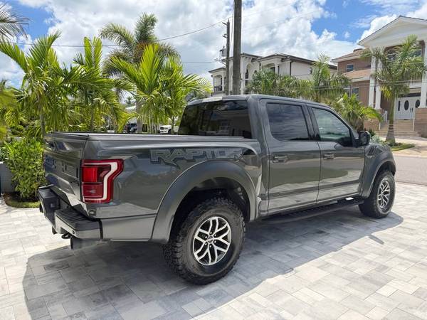2018 Ford F150 SVT Raptor - Photo 5