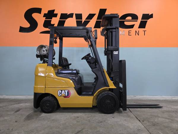 2019 CATERPILLAR CAT 2C5000 5000LB LPG FORKLIFT – ONLY 2,888 HOURS!!! 1