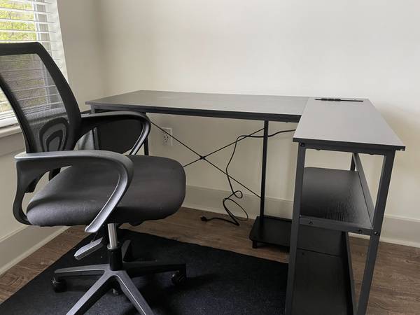 L Shaped Computer/Study Desk with Chair 1