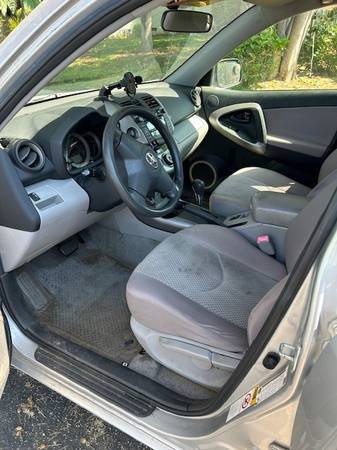 Modelo básico Toyota RAV4 2007, bajo kilometraje - $3.900 (san jose norte)63654696820739123