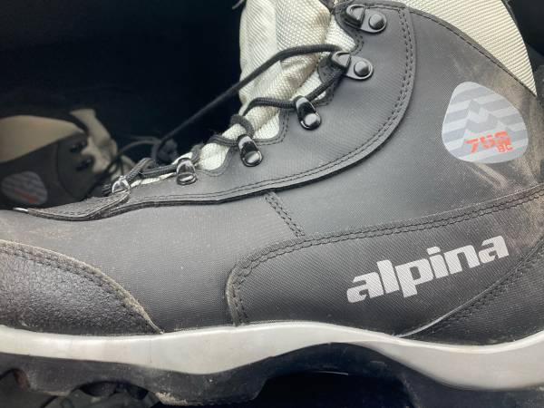 Alpina NNN-BC nordic ski boots 1