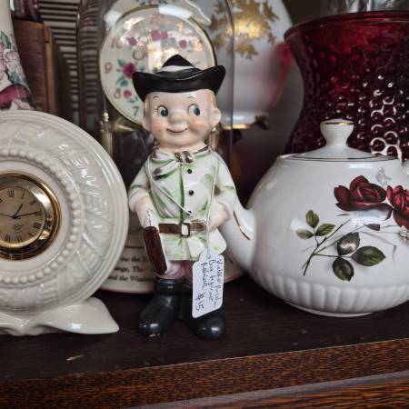 Yard sale photo