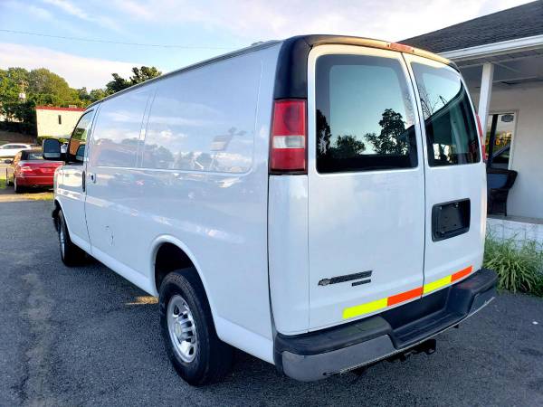 2014 Chevrolet Chevy Express 2500 Cargo ¡GARANTÍA GRATUITA DE 3 MESES! - $11,900 (+ AUTO BANK II - ¡CRÉDITO BUENO/MALO/O NULO ACEPTABLE!)63487271000835124