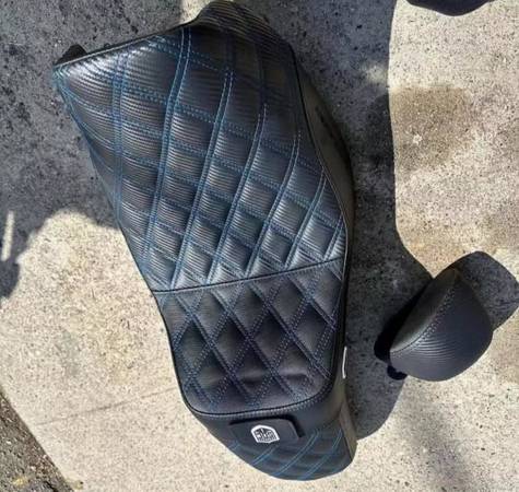 Dyna 06-17 SDC touring seat 1