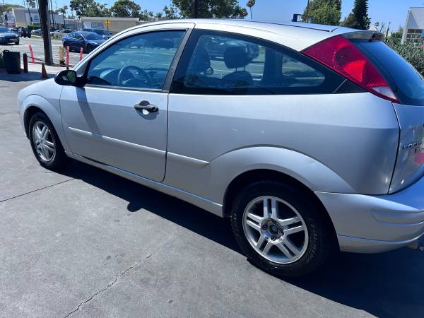 2007 Ford Focus Hatchback-New Battery-Automatic ($1950) - $1,950 (Torrance)63618245687809124