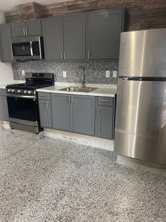 Studio for rent 1