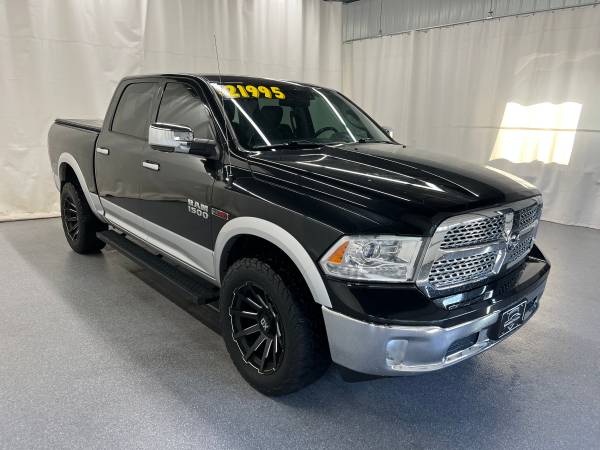 2018 RAM 1500 Laramie 4dr - Photo 3