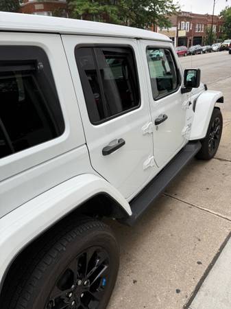 2022 Jeep Wrangler Unlimited 4xe - $35,000 (Lakeview)63494260292353122