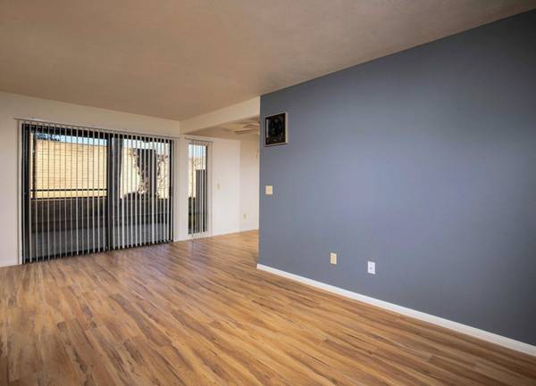 $2,215 Apartamento Estudio Encantador - Aire Acondicionado Central Actualizado + Opciones de Senderismo Locales (UTC)63845975919617121