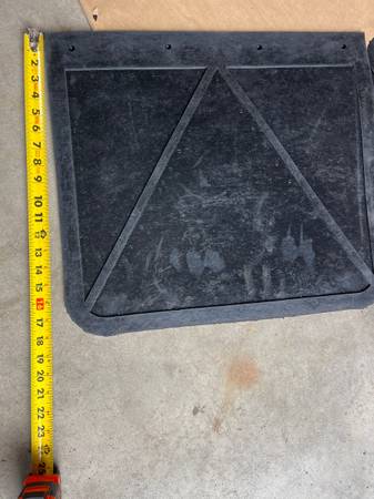 2-Mud Flaps 1