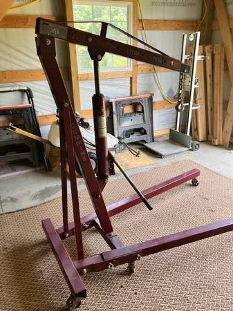 Engine hoist 1