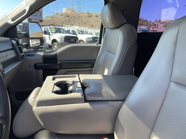 2018 Ford F350 Super Duty - Photo 14