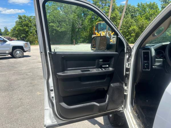 2016 RAM 5500 6.7L - Photo 7